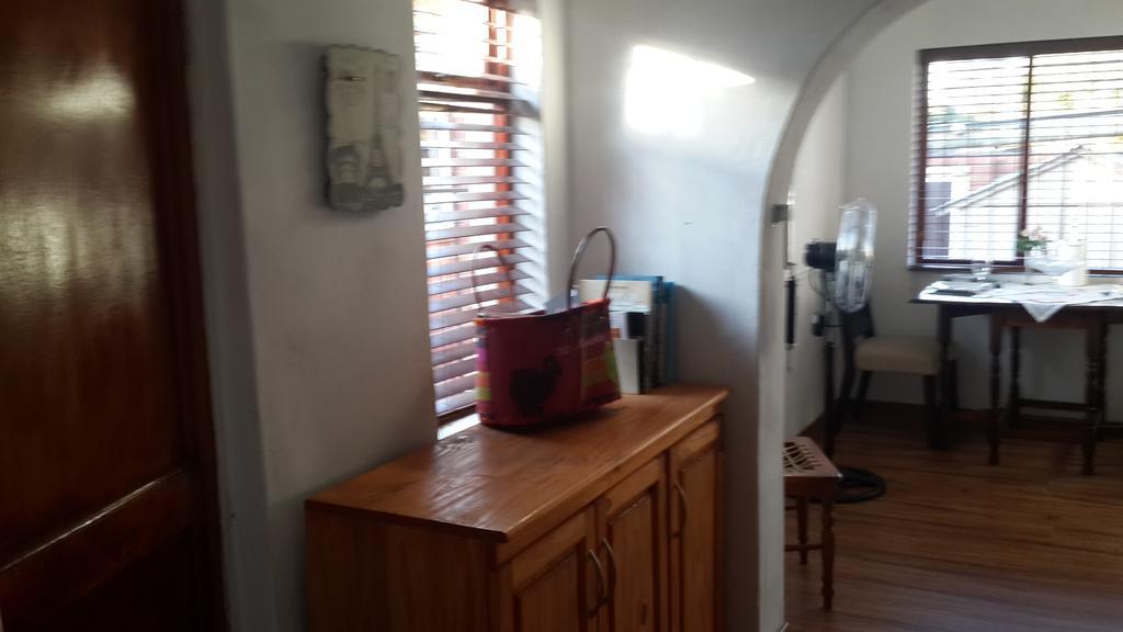 Monica'S Cottage Johannesburg Luaran gambar